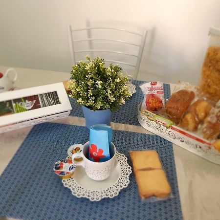 Nanas Lägenhet Neapel Exteriör bild